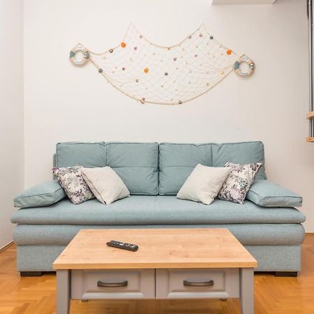 Deluxe 3 Bedroom Apartment With Sea View Baska Voda Luaran gambar
