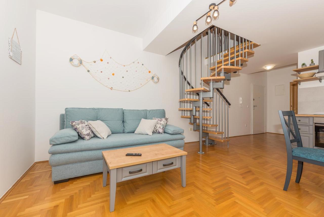 Deluxe 3 Bedroom Apartment With Sea View Baska Voda Luaran gambar