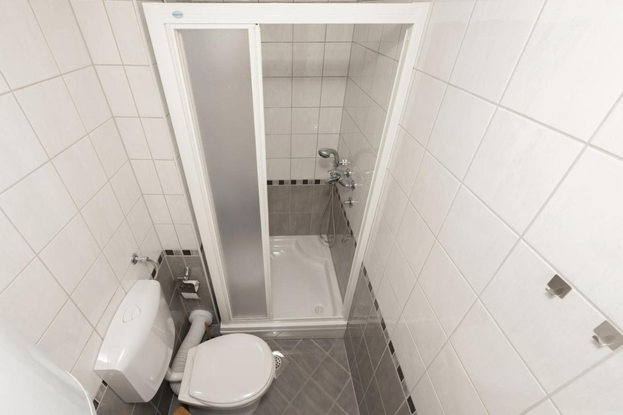 Deluxe 3 Bedroom Apartment With Sea View Baska Voda Luaran gambar