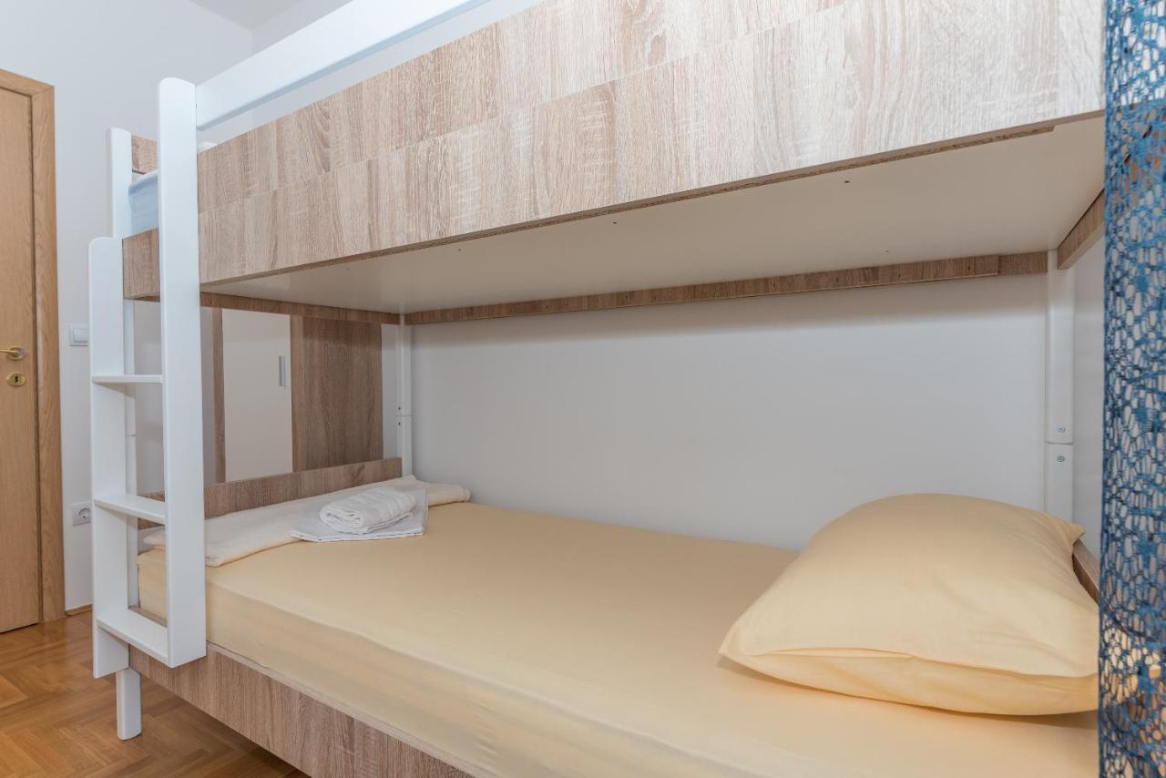 Deluxe 3 Bedroom Apartment With Sea View Baska Voda Luaran gambar